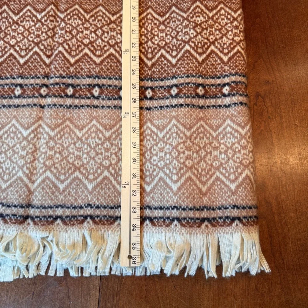 Amana Woolen Mill Blanket 54x72 Tan Brown Fair Isle 100% Wool Fringed Throw